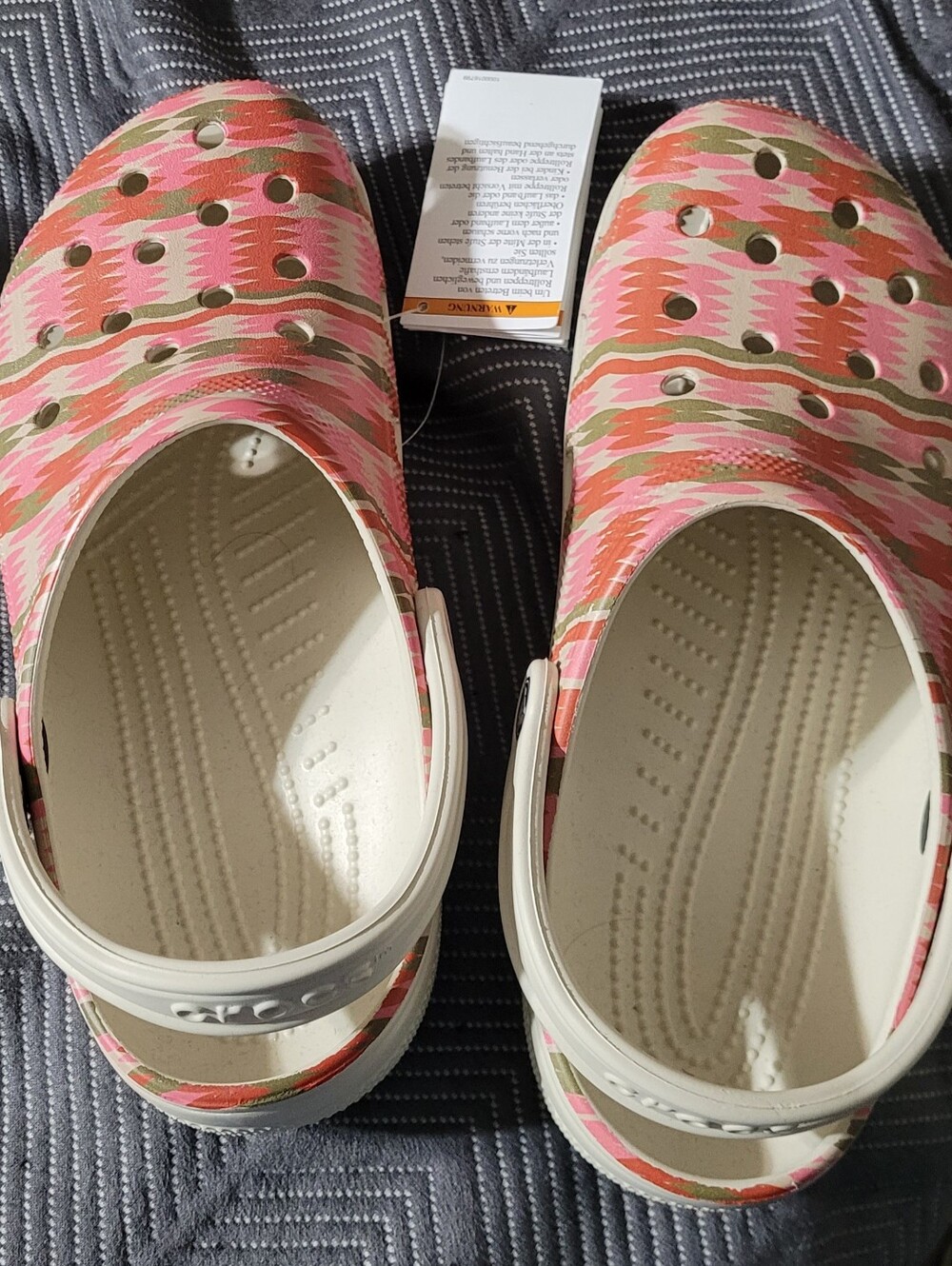 NWT. Pink Patterned Clogs